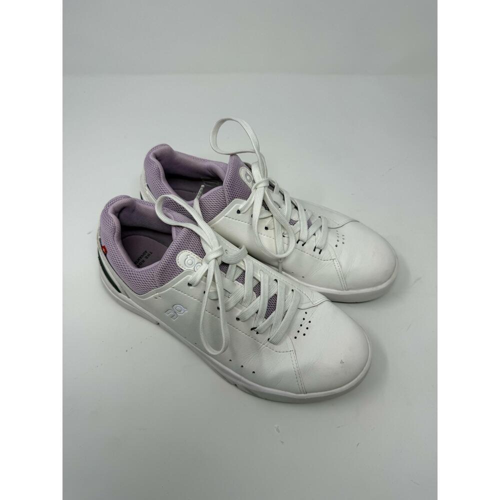 On THE ROGER Women’s On Cloud White/Lavender Sneakers Size 8